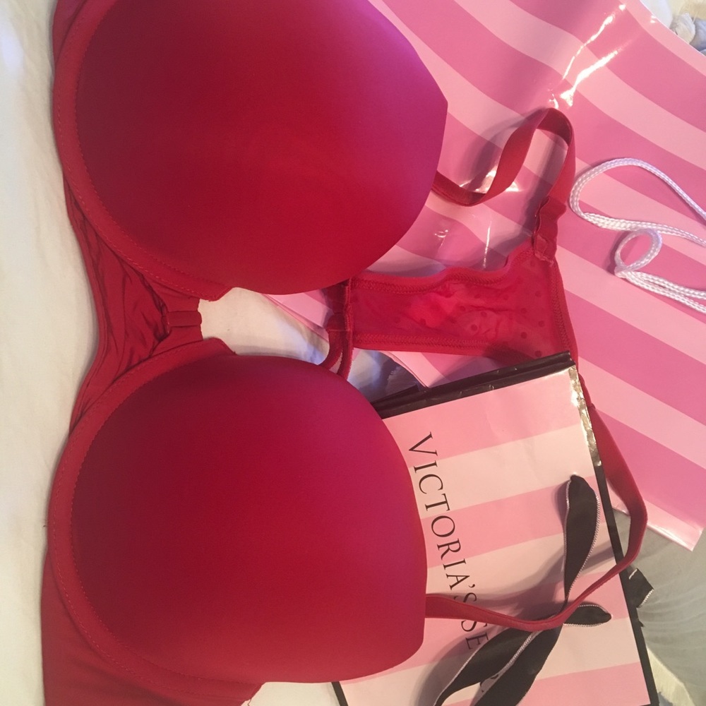 Victoria’s Secret racerback bra